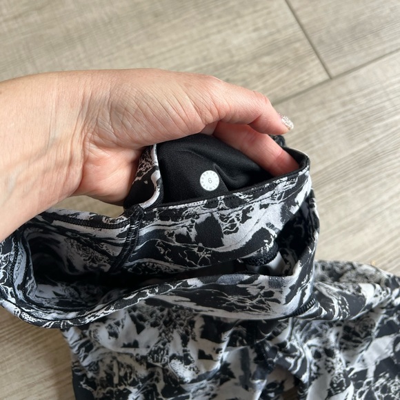 Lululemon Train Times 7/8 Pant 25” in Interlaced Starlight - Picture 8 of 9